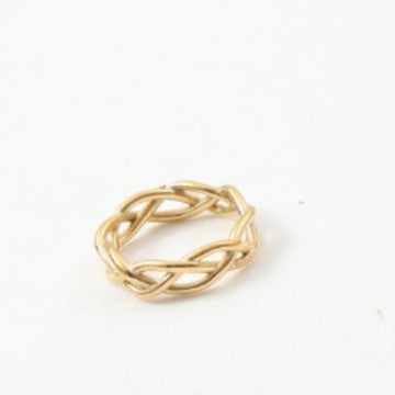 Geometric Spiral Celtic Knot Ring